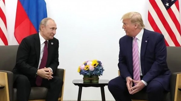 Trump, Putin ile görüşmesinin ardından açıkladı! 'Macaristan'da bir araya geleceğiz'